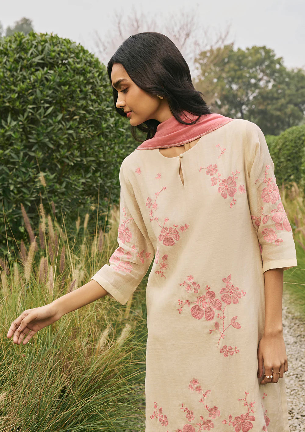 Ecru Floral Applique Kurta Set