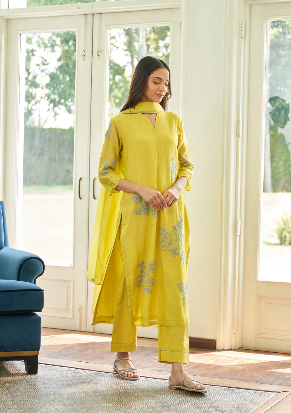 Daffodil Applique Floral Kurta Set