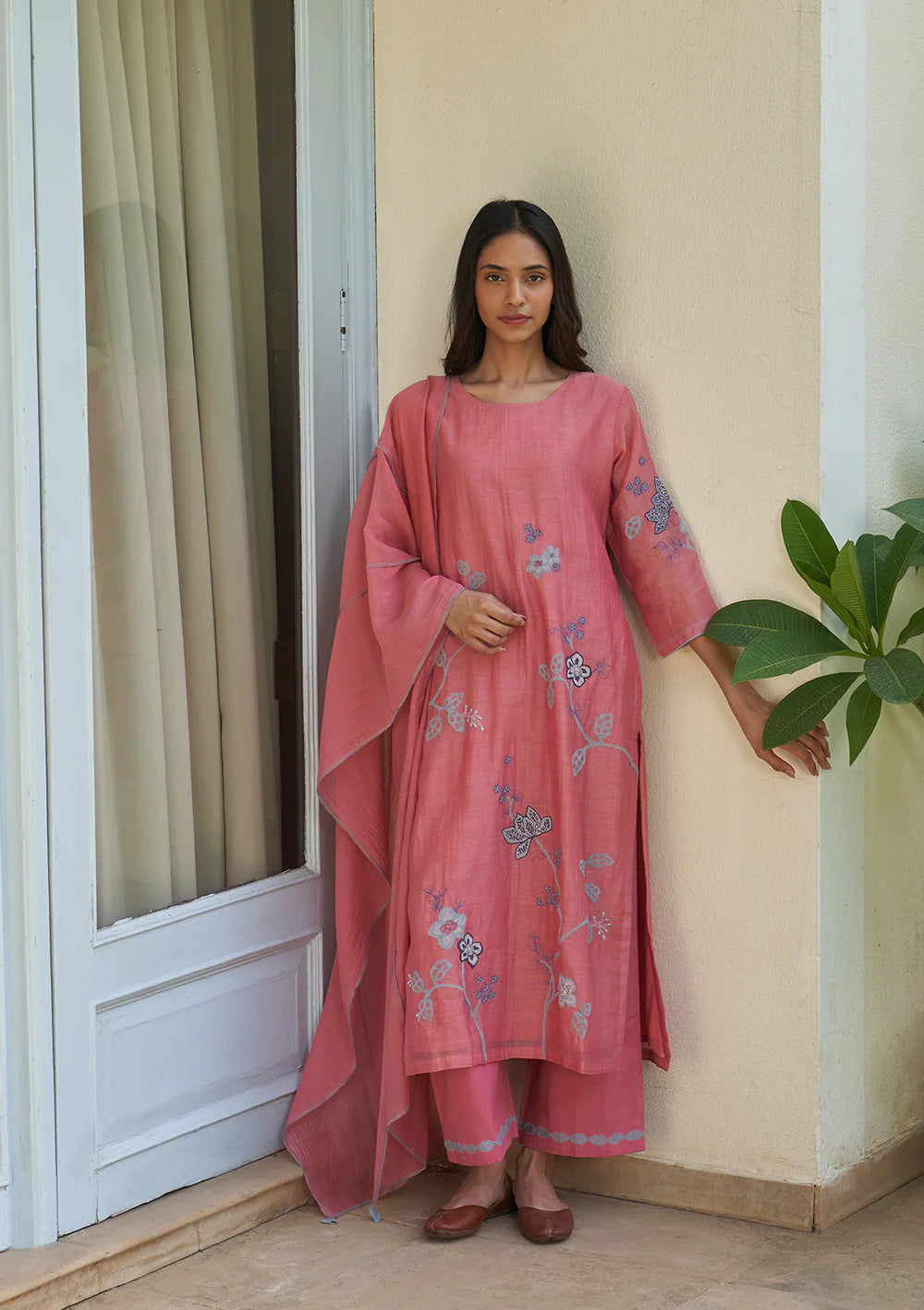 Peony Appliqué Embroidered Kurta Set by Zikar